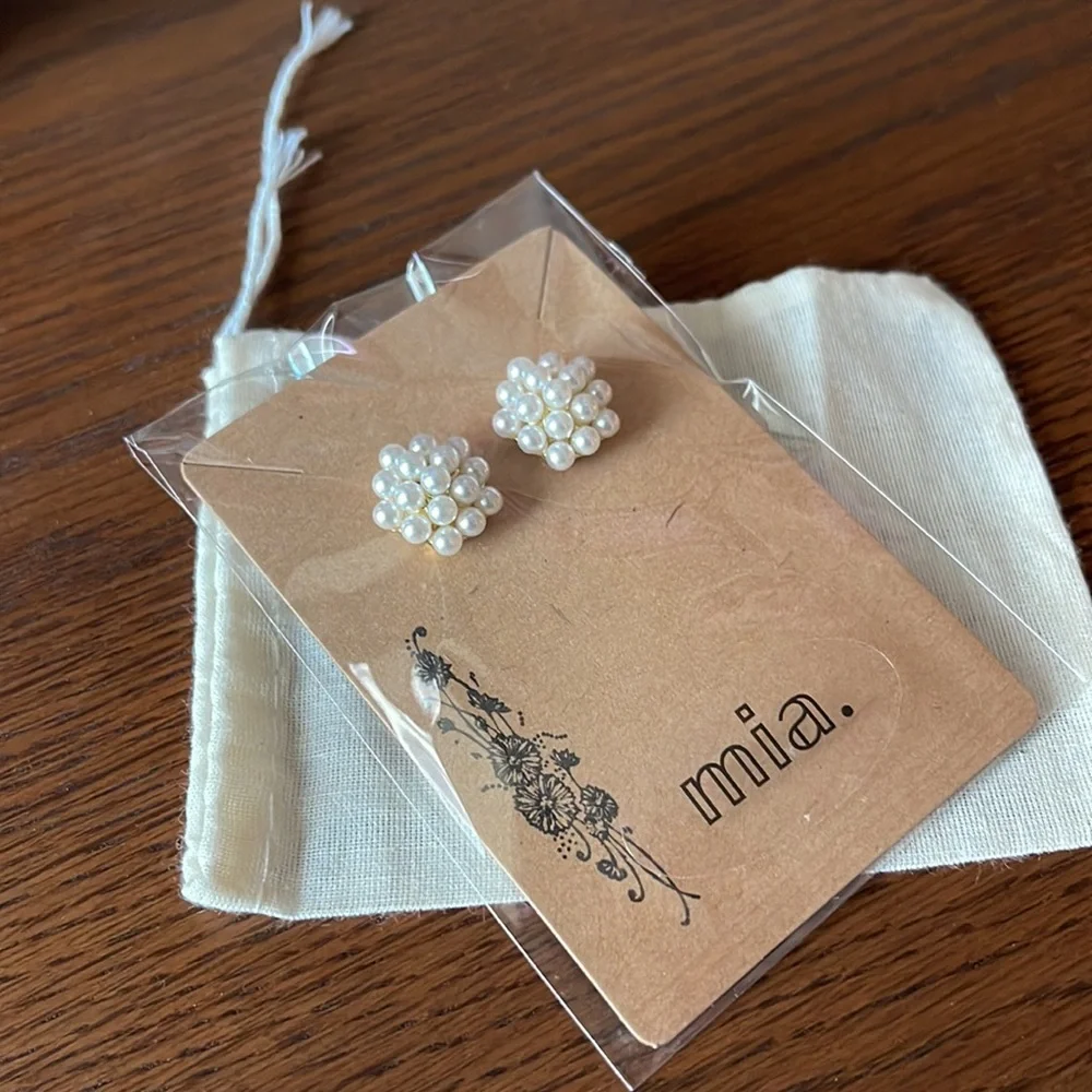 MIA. earrings style 13. - Picture 2 of 5